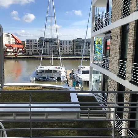 Ferienwohnung Bootshaus Am Neuen Hafen Bremerhaven Exterior foto
